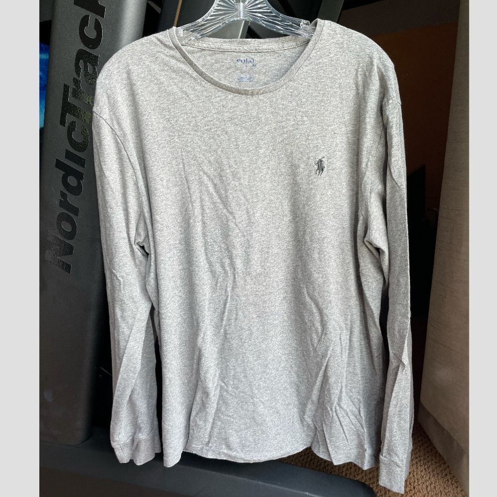 Long sleeve Ralph Lauren tee shirt size large